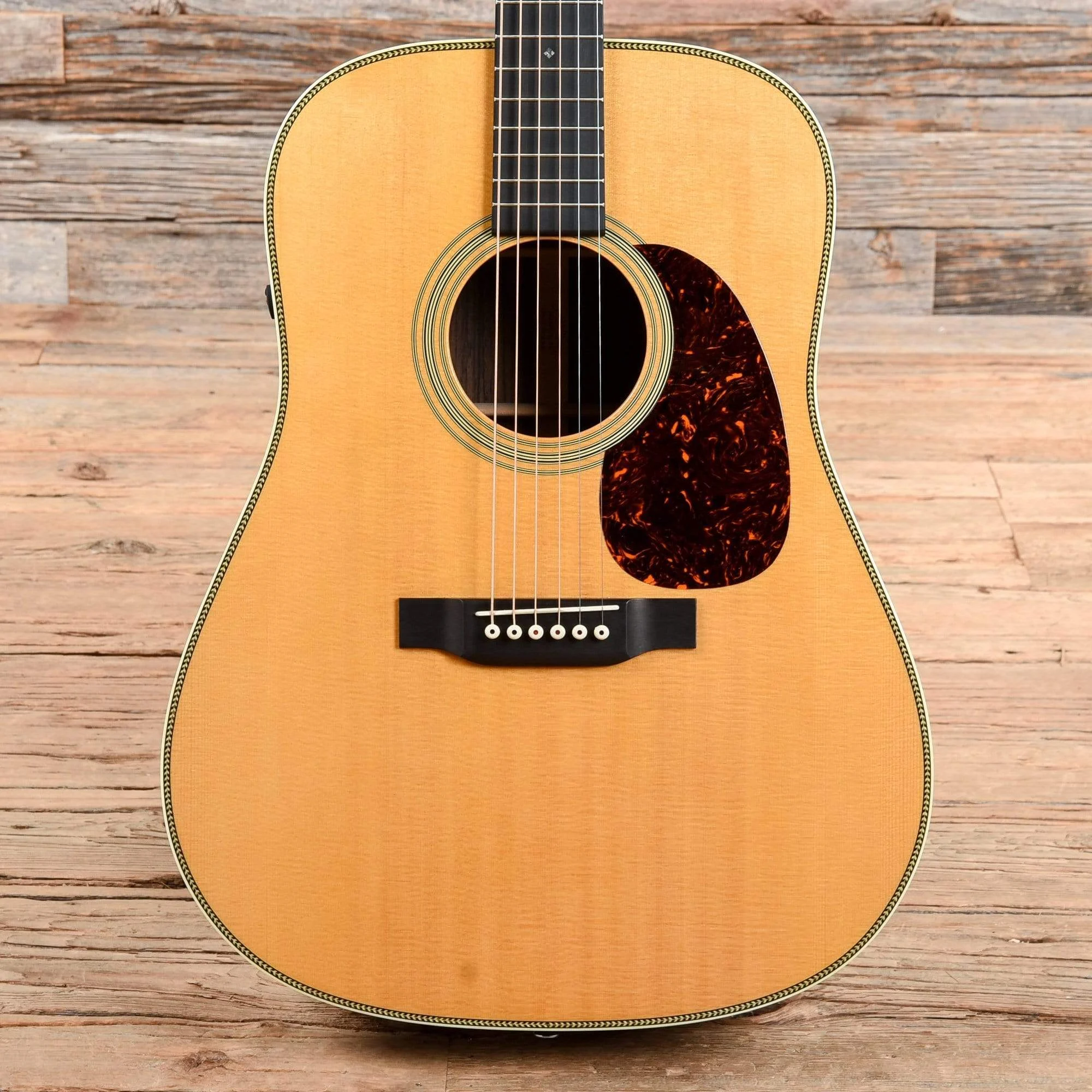 Martin HD-28E Retro Natural 2014
