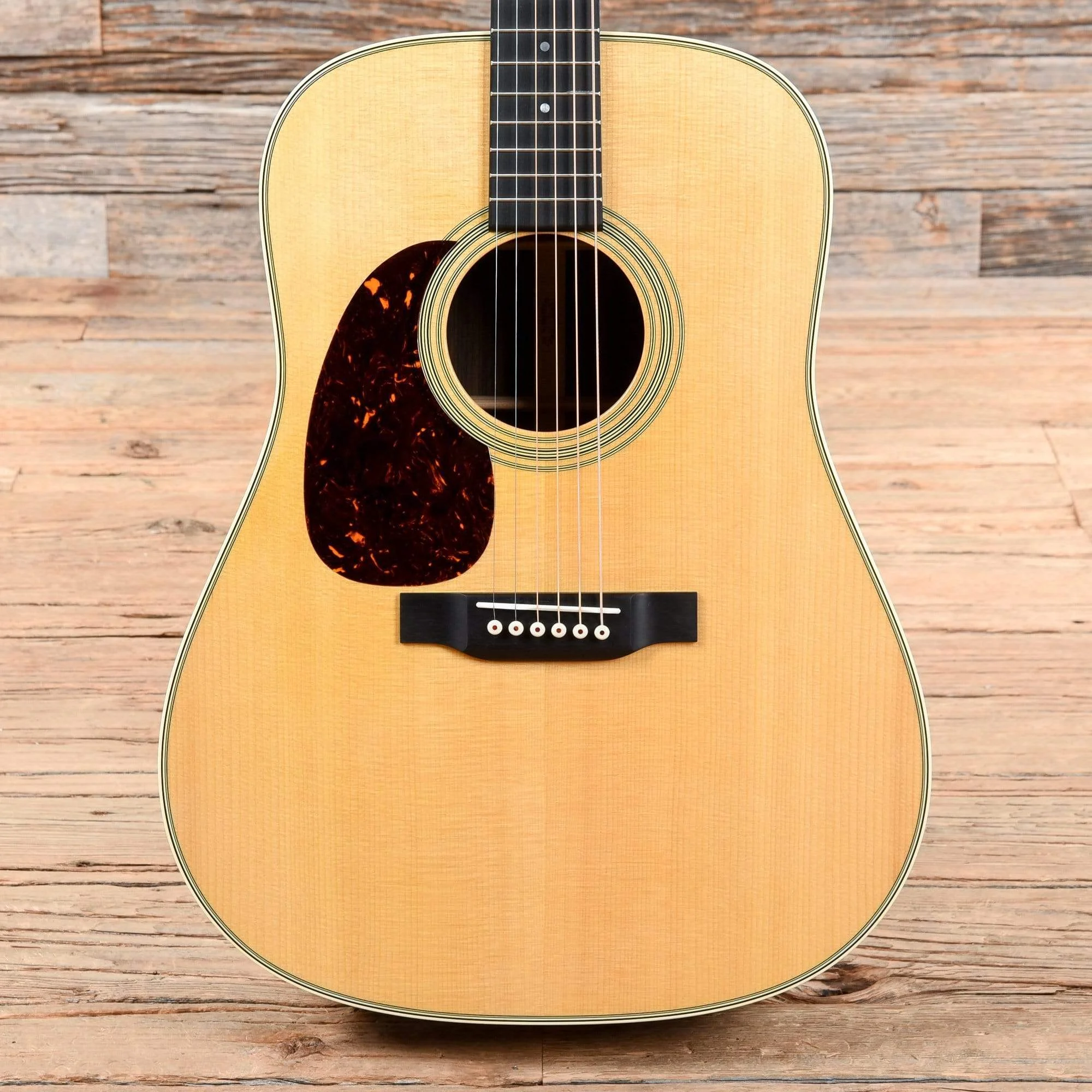 Martin D-28 Dreadnought Sitka Spruce/East Indian Rosewood LEFTY