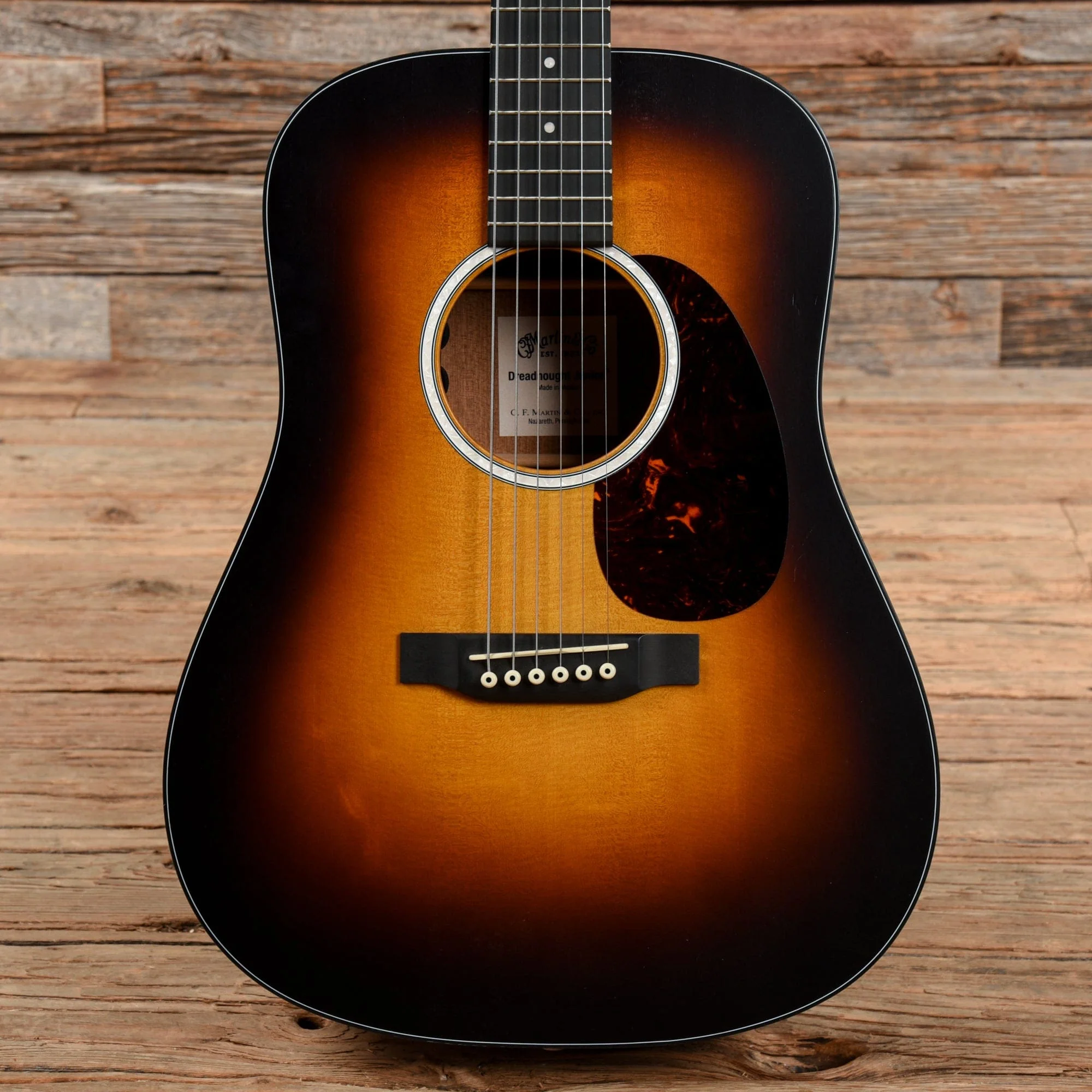 martin-acoustic-guitars-mini-travel-martin-djr-10e-dreadnought-junior-sunburst-2020-u3651925003-28970819649671.webp Martin DJR-10E Dreadnought Junior Sunburst 2020