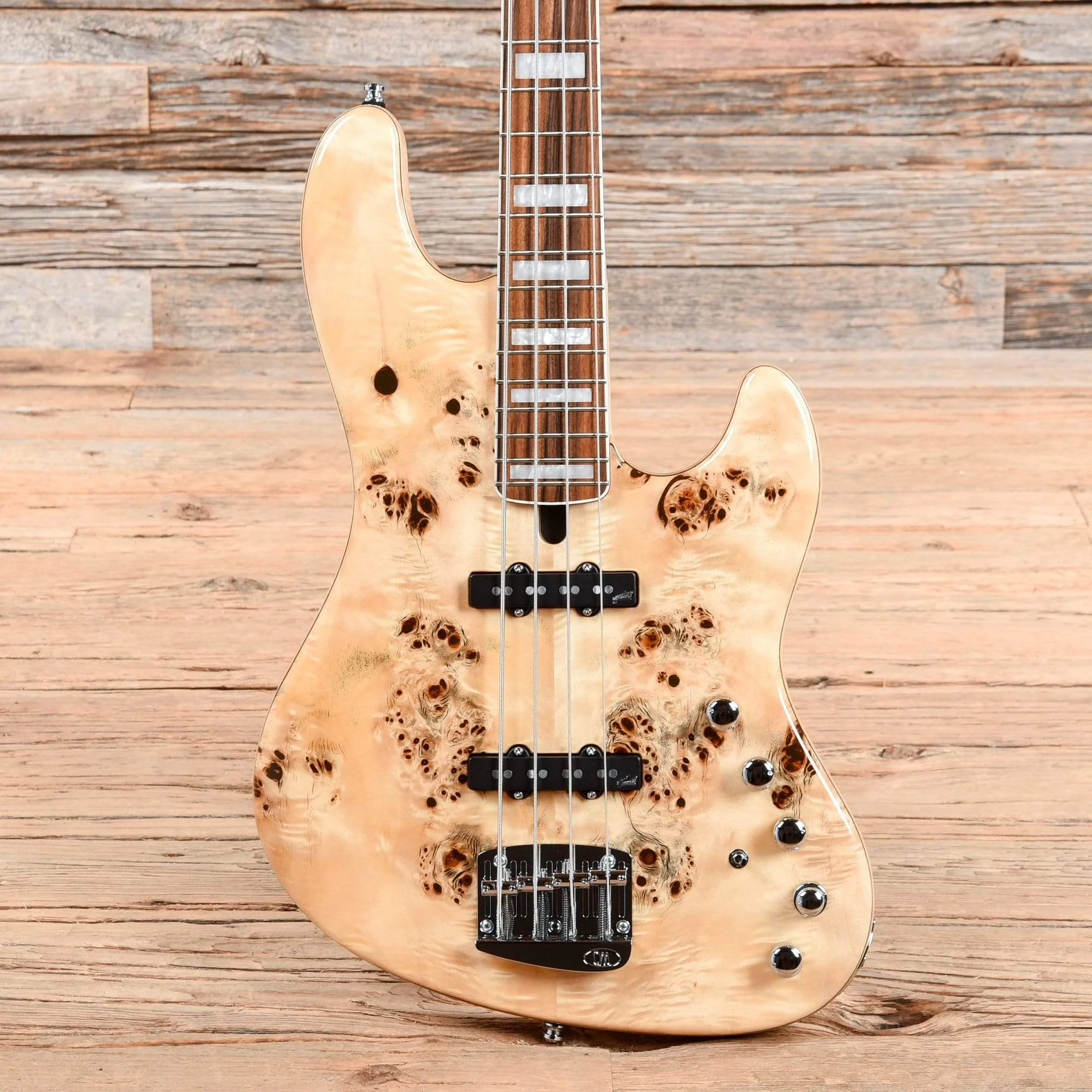 mayones-bass-guitars-4-string-mayones-jabba-custom-4-string-eye-poplar-natural-gloss-2019-u3058942401-17509262688391.webp Mayones Jabba Custom 4-String Eye Poplar Natural Gloss 2019