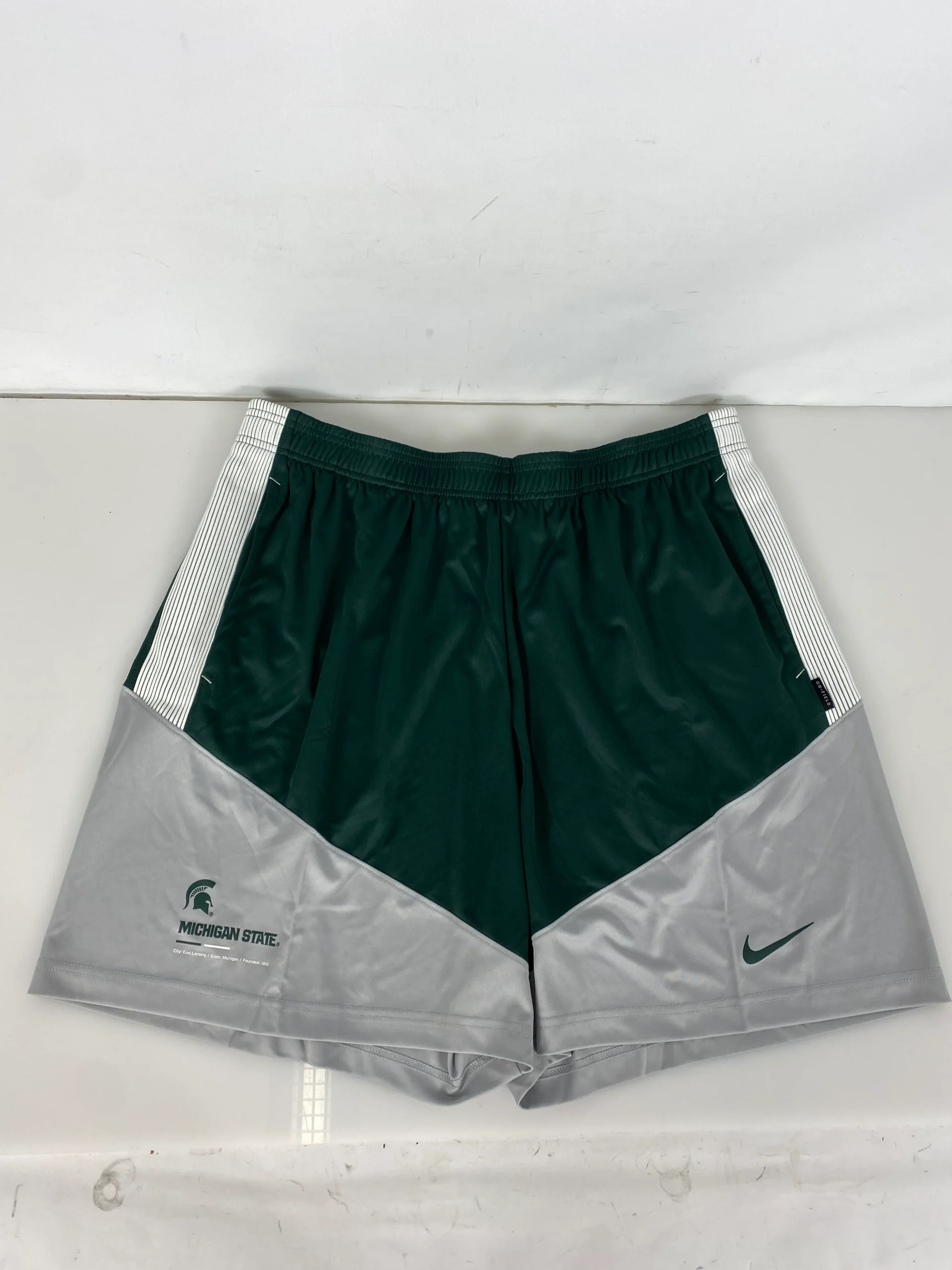 Nike Dri-fit Green and Light Grey Athletic Shorts Size XL *NEW*