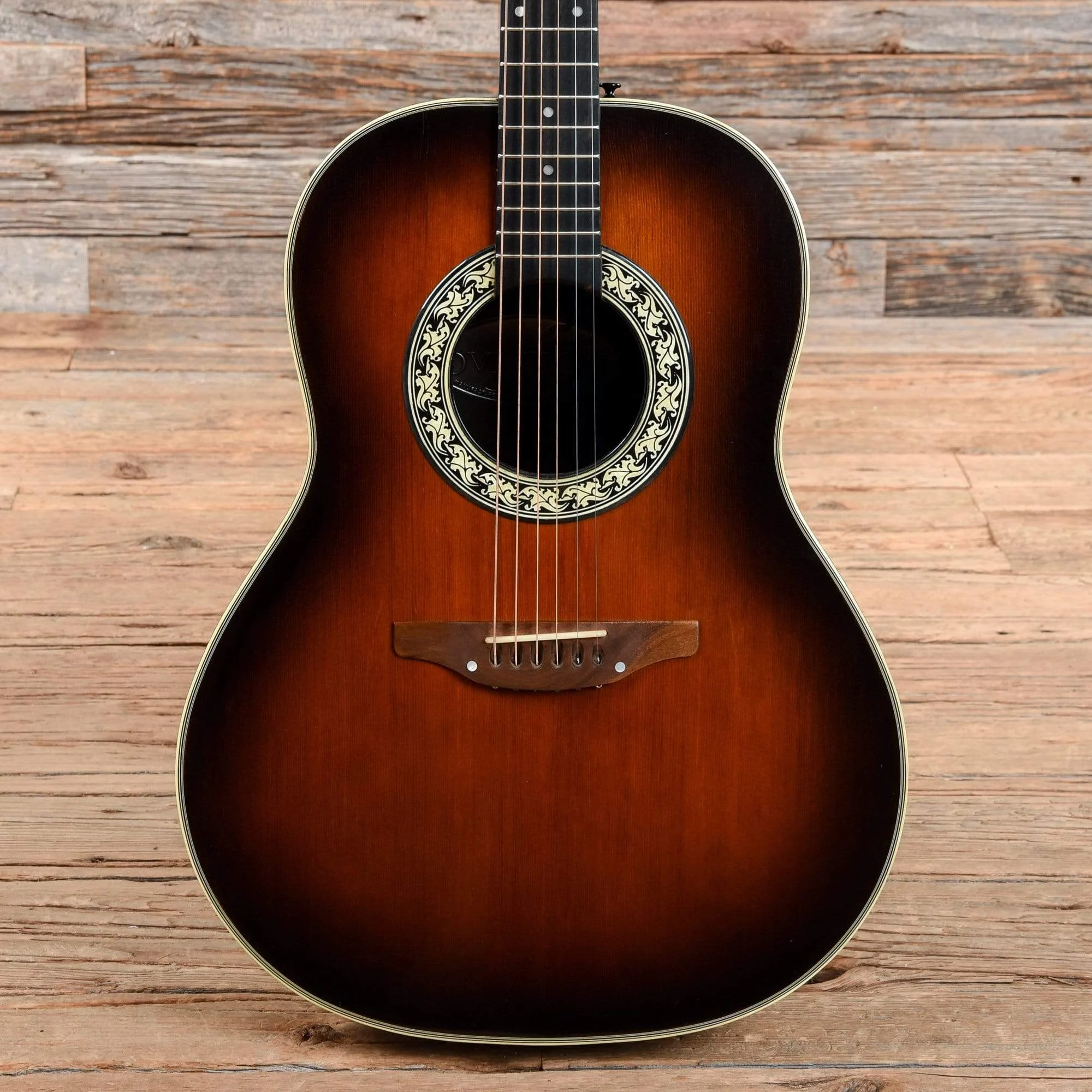 Ovation 1111-1 Sunburst 1974