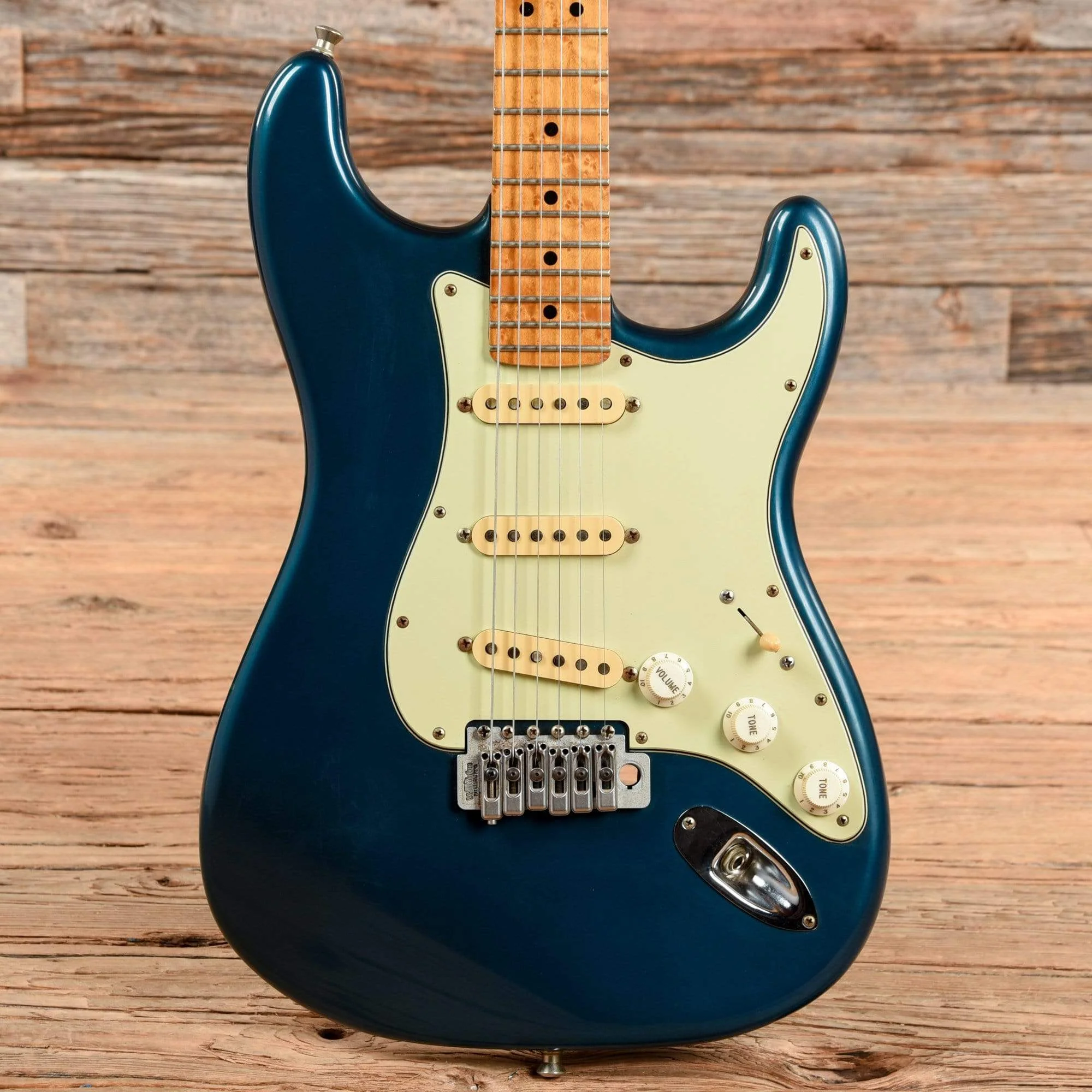 Pyramid Guitars Custom Green