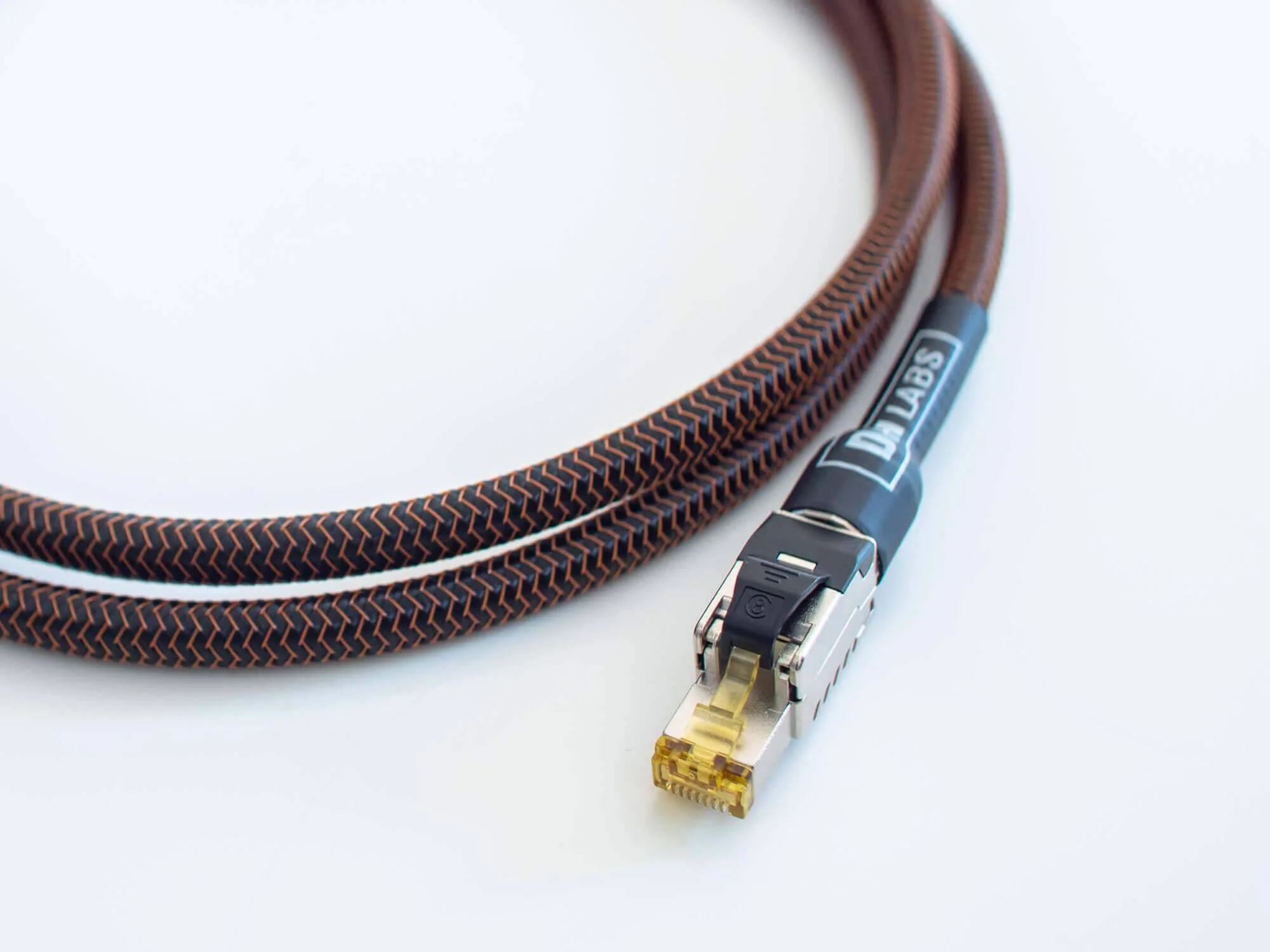 reunion-01.webp DH Labs Reunion CAT8 Ethernet Cable