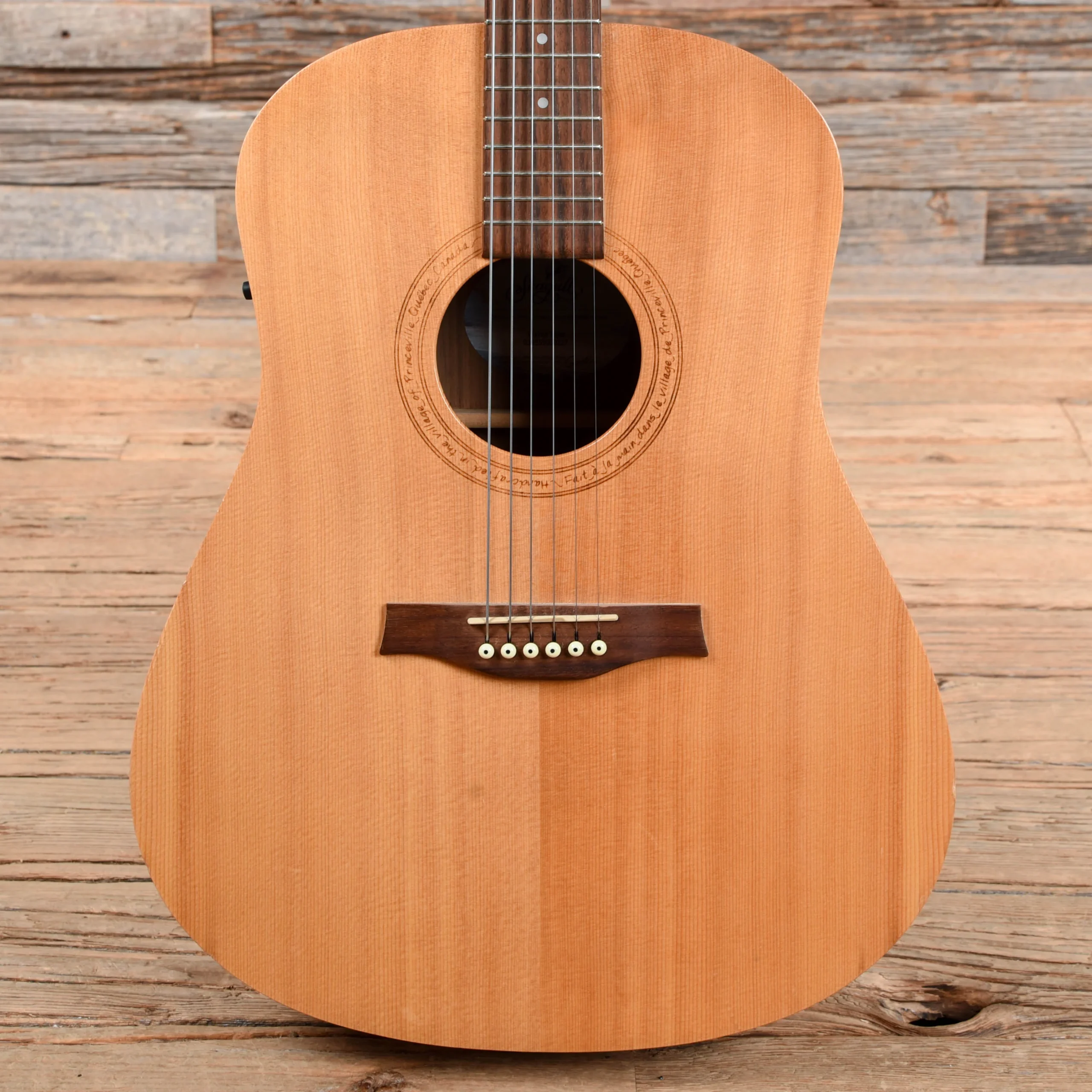 Seagull Walnut ISyst Natural