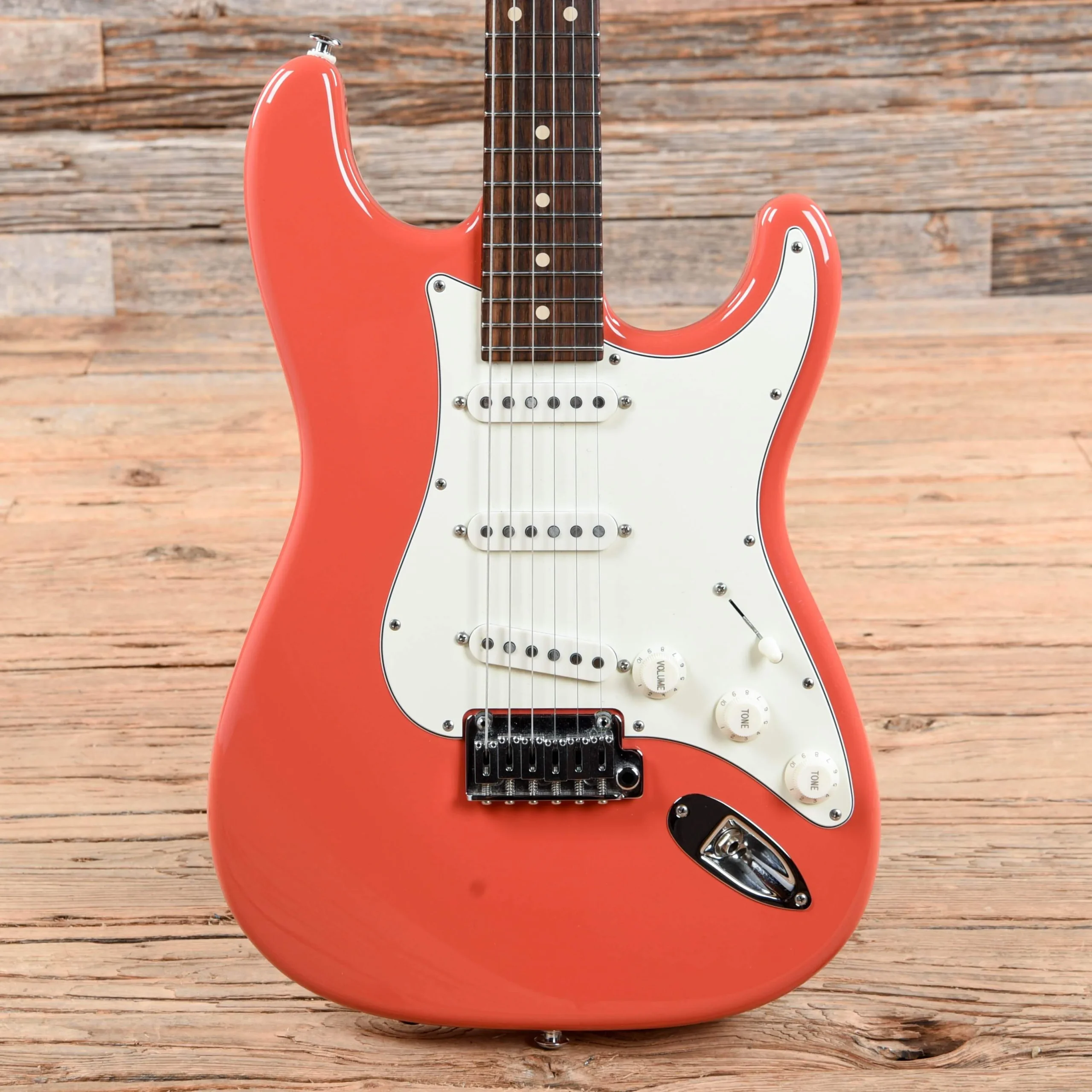 Suhr Classic S Pro Red