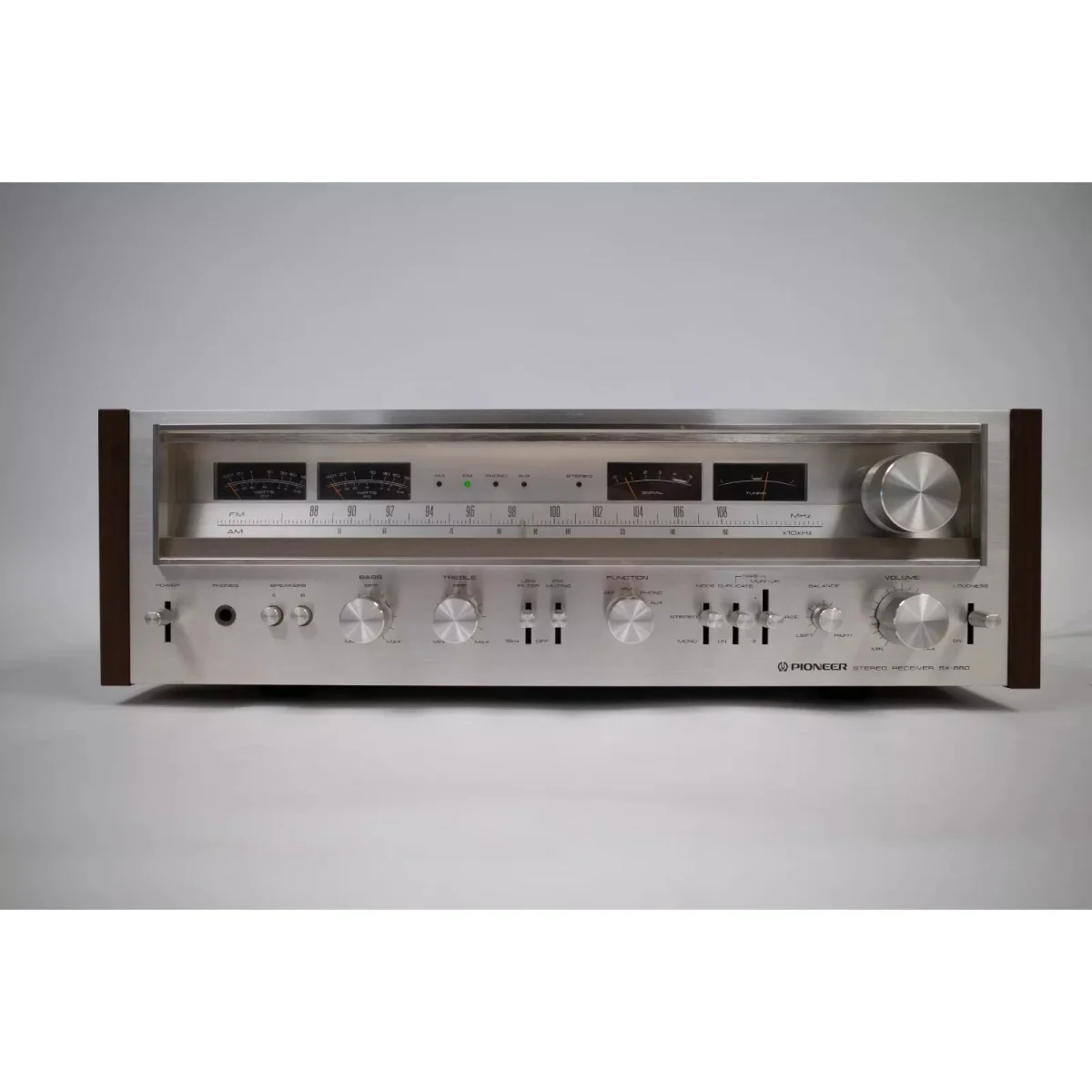 SX-880 AM/FM Receiver