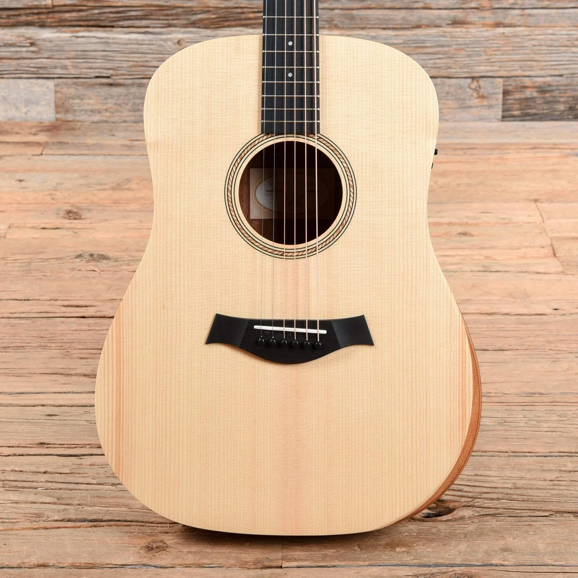 Taylor Academy 10e Dreadnought Sitka/Sapele Maple Neck ES-B LEFTY