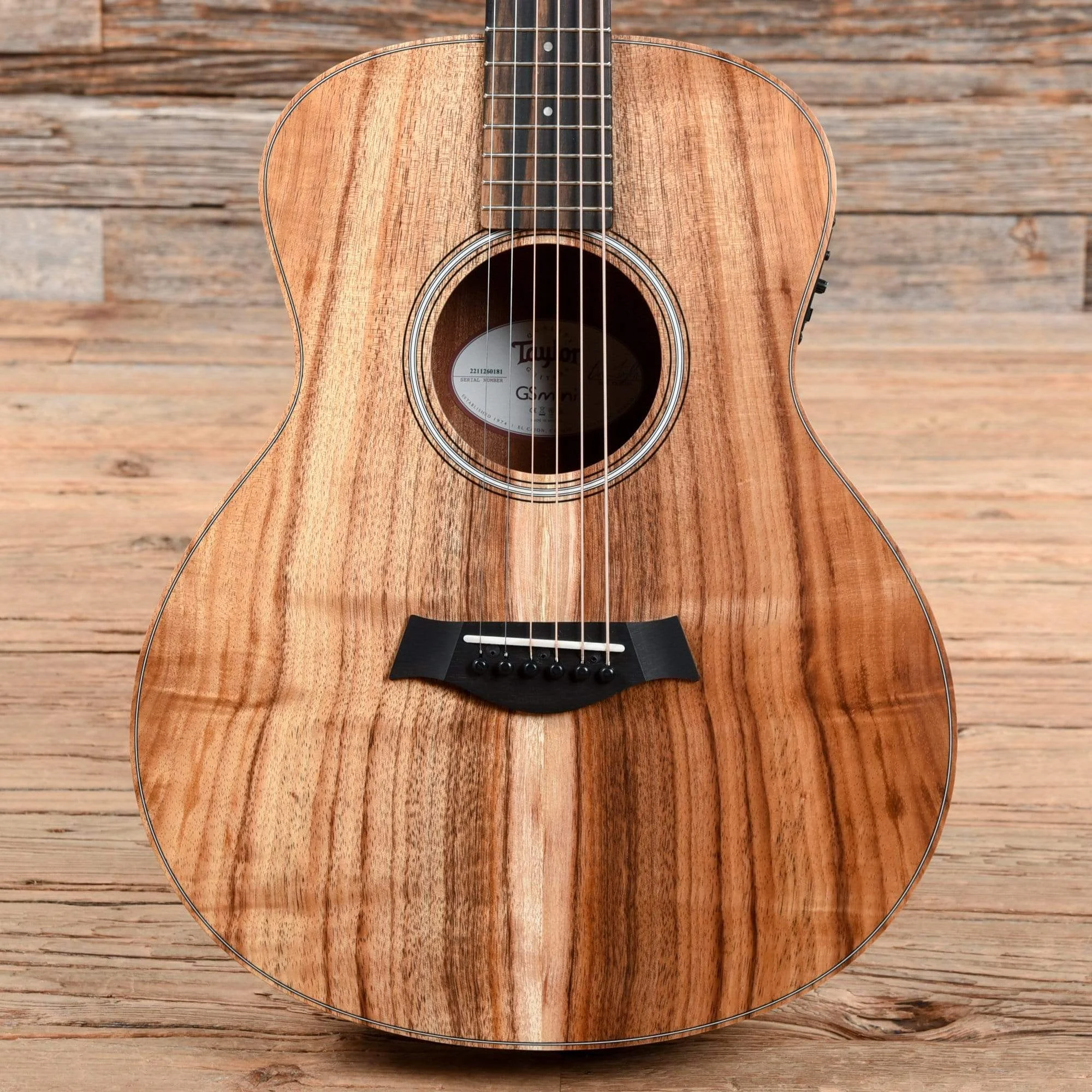 taylor-acoustic-guitars-left-handed-taylor-gs-mini-e-solid-koa-top-lefty-w-es-b-fg01016016011751000-2211260181-u-28125238624391.webp Taylor GS Mini-e Solid Koa Top Lefty w/ES-B