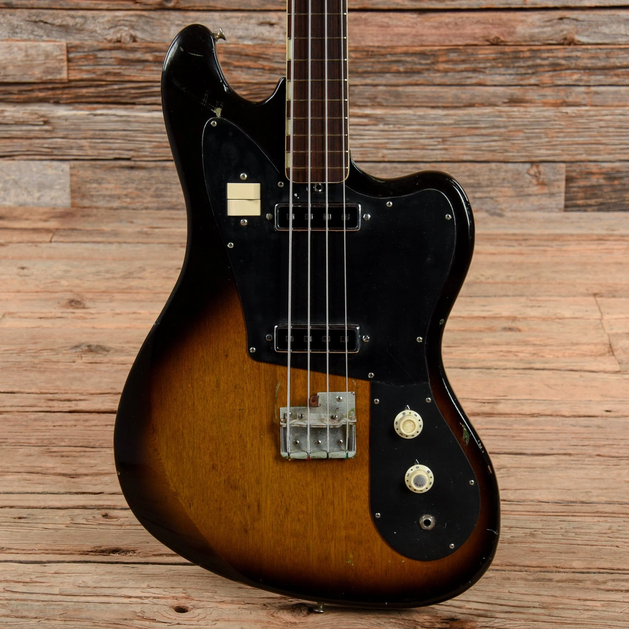 Teisco EB200B Sunburst 1960s