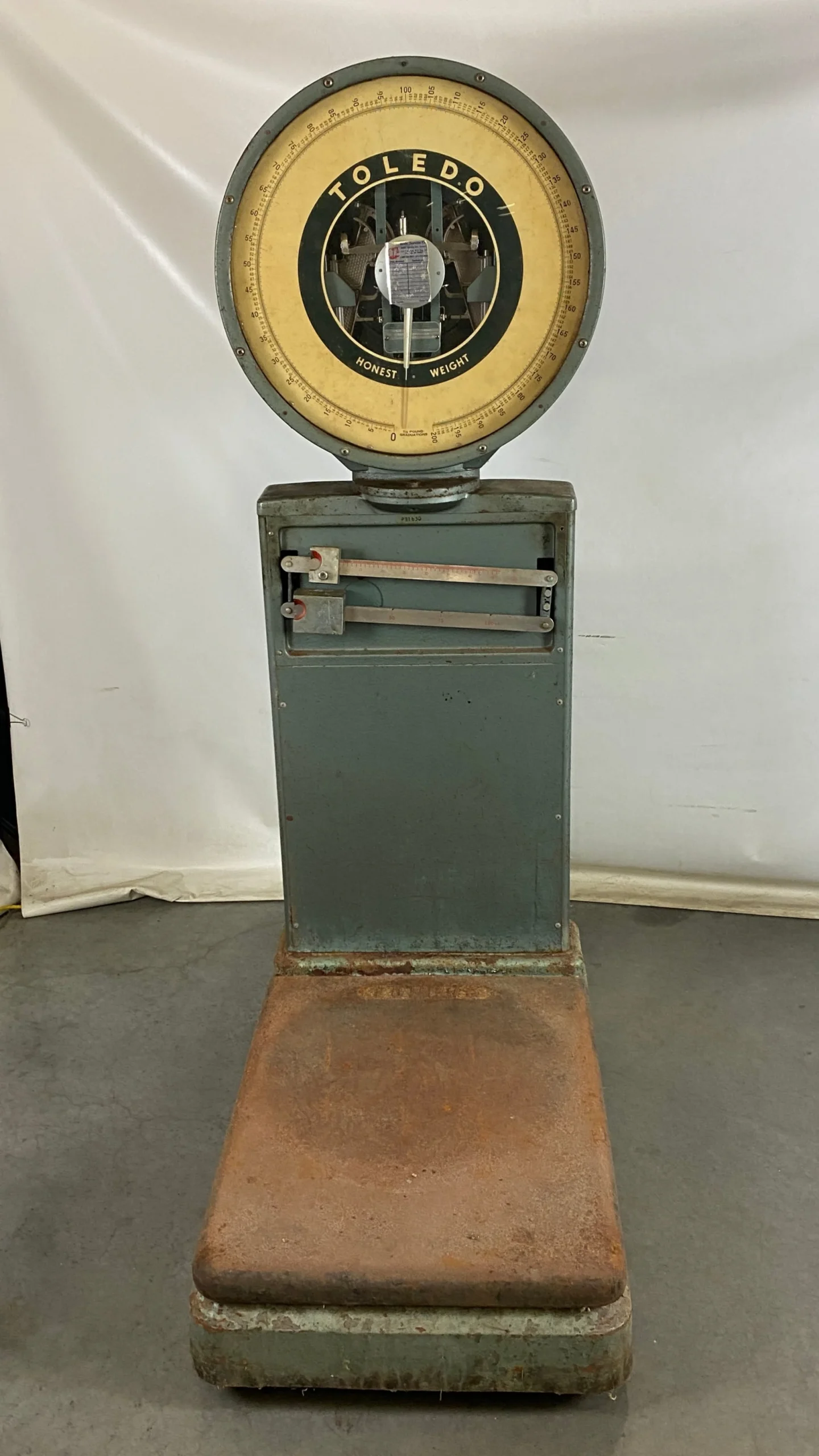 vintage-toledo-2181-industrial-honest-weight-scale.webp Vintage Toledo #2181 Industrial Honest Weight Scale