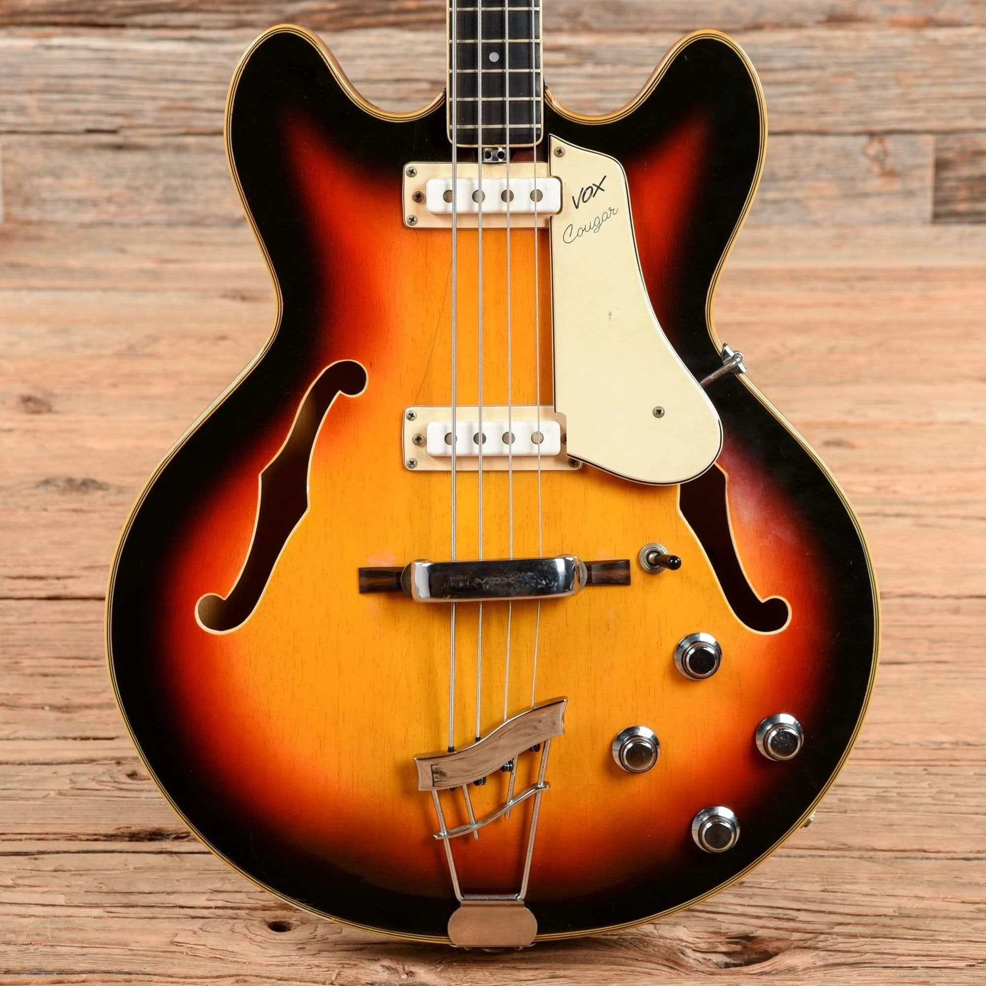 Vox Cougar Bass Sunburst 1960s