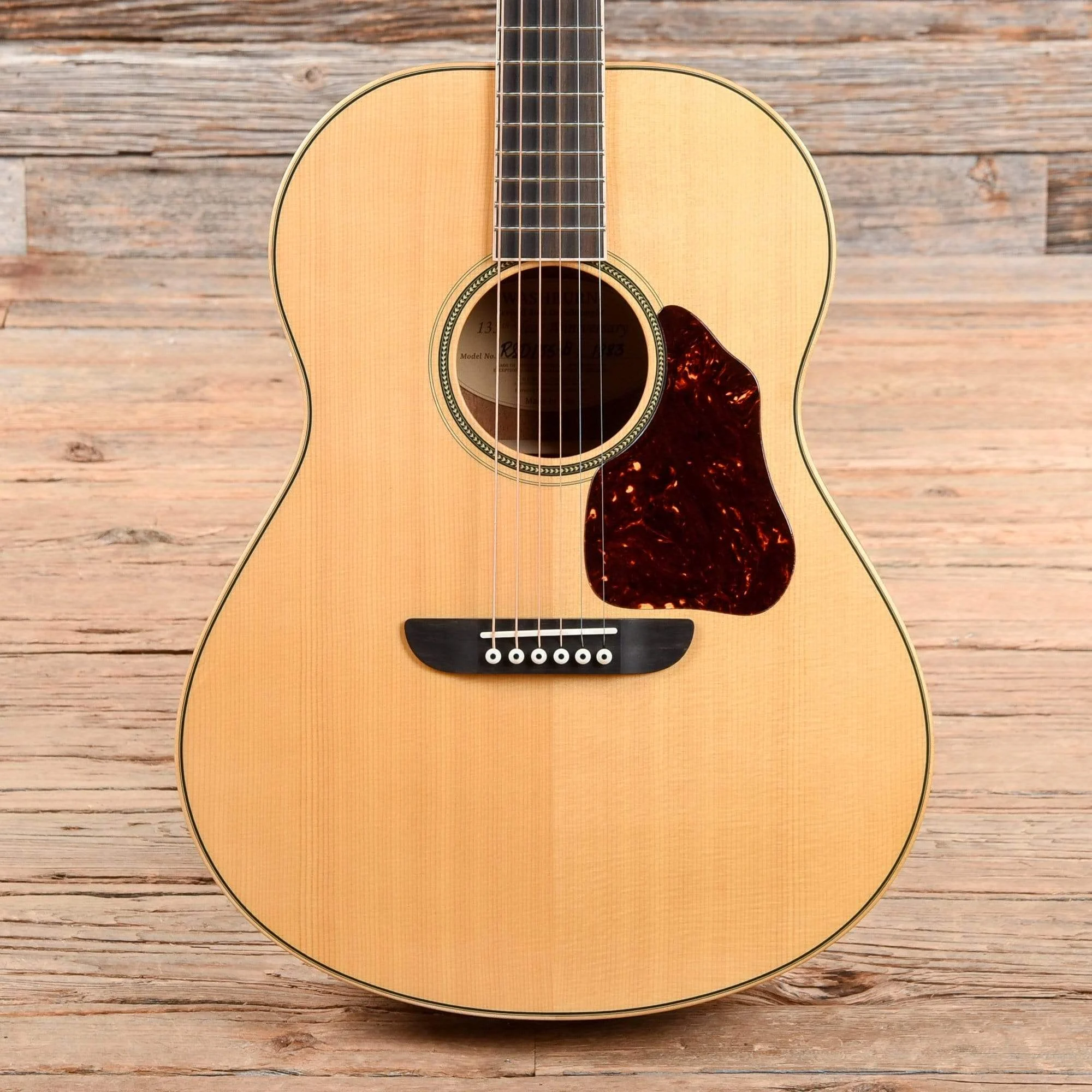washburn-acoustic-guitars-dreadnought-washburn-rsd135-d-revival-series-solo-dreadnought-135th-anniversary-natural-2018-u2807166401-17217800503431.webp Washburn RSD135-D Revival Series Solo Dreadnought 135th Anniversary Natural 2018
